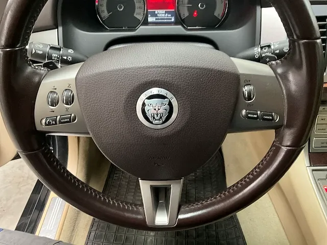 Jaguar xf - afbeelding 20 van  43