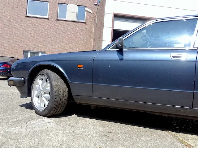 Jaguar xj (40) sovereign 3.6 - afbeelding 2 van  50