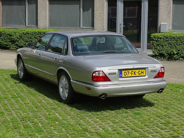Jaguar xj v8 'executive', 07-fk-gh - afbeelding 23 van  55