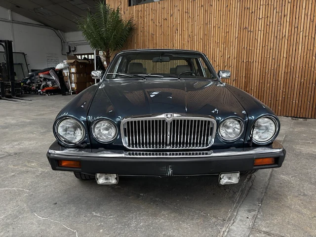 Jaguar xj12, 1983 - afbeelding 12 van  28