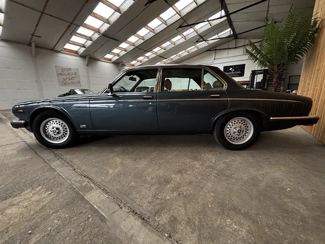 Jaguar xj12, 1983 - afbeelding 25 van  28