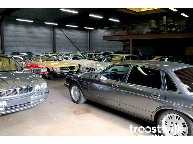 Jaguar xj40 '81' v12 - afbeelding 31 van  39