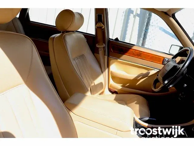 Jaguar xj40 daimler 4.0 - afbeelding 16 van  60