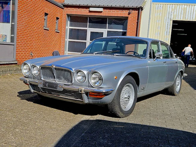 Jaguar xj6 automatic (marge) - afbeelding 1 van  1