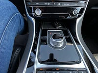Jaguar,xe,2017 - afbeelding 3 van  24
