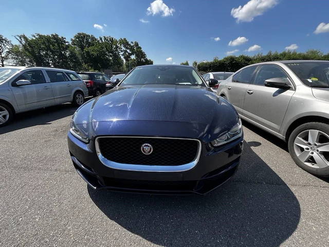 Jaguar,xe,2017 - afbeelding 12 van  24