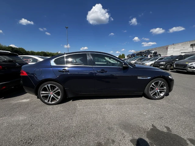 Jaguar,xe,2017 - afbeelding 19 van  24