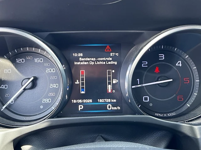 Jaguar,xe,2017 - afbeelding 22 van  24
