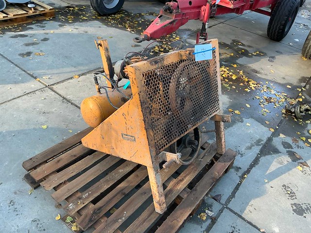 Jammaerd gedragen cardan aangedreven luchtcompressor - afbeelding 3 van  4