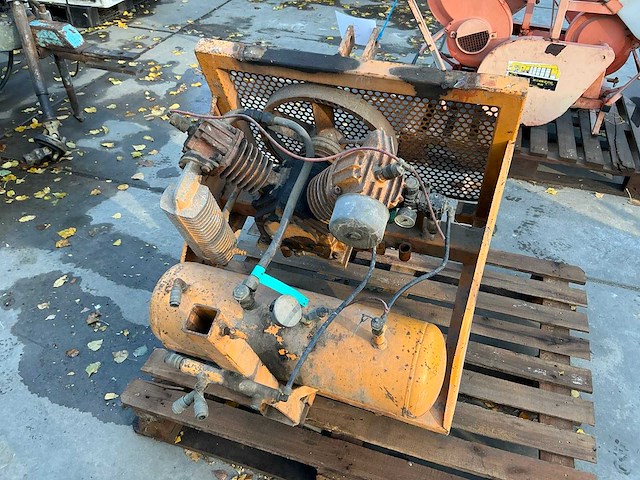 Jammaerd gedragen cardan aangedreven luchtcompressor - afbeelding 4 van  4