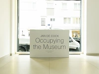 Jan de cock - occupying the museum (80x) - afbeelding 8 van  8
