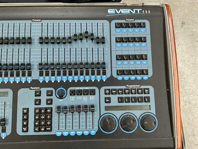 Jands event 408 + flightcase - afbeelding 3 van  4