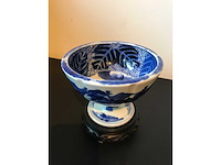 Japanese porcelain arita stemcup - afbeelding 11 van  24