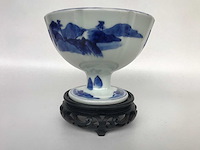 Japanese porcelain arita stemcup - afbeelding 24 van  24