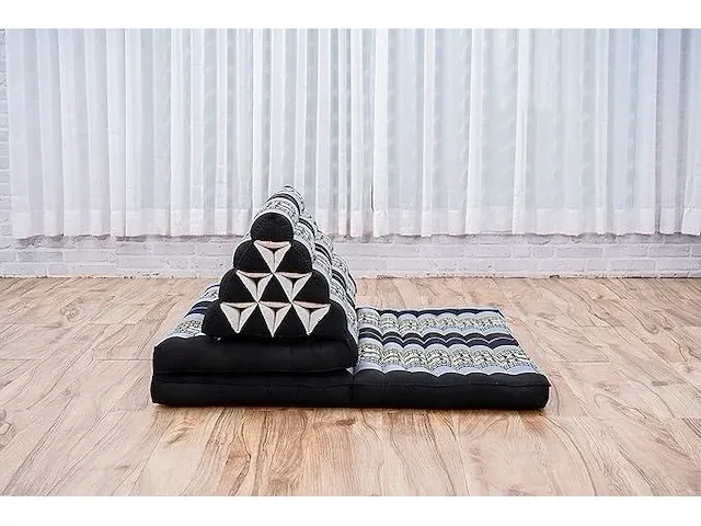 Japanse floor matras with triangle cushion - afbeelding 3 van  4