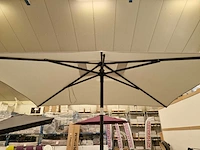 Jardinico torino steelparasol 150 x 210cm lichtgrijs - afbeelding 3 van  6