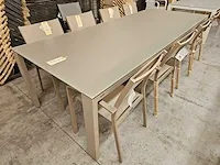 Jati-kebon alu tafel arolla champagne mat 280 x 110cm - afbeelding 1 van  4