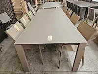 Jati-kebon alu tafel arolla champagne mat 280 x 110cm - afbeelding 2 van  4