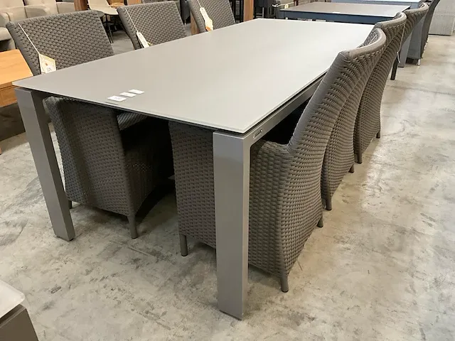 Jati-kebon alu tafel arolla platina grey mat 220 x 100cm - afbeelding 1 van  4