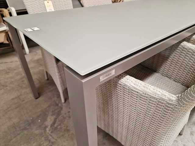 Jati-kebon alu tuintafel arolla lichtgrijs 220 x 100cm - afbeelding 3 van  4