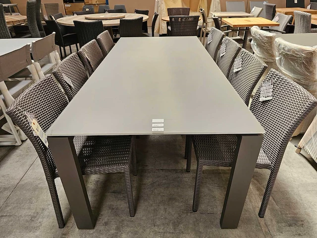 Jati-kebon alu tuintafel arolla taupegrijs 220 x 100cm - afbeelding 2 van  4