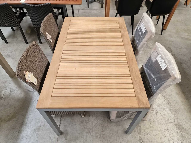 Jati-kebon alu tuintafel haiti mistral grijs 150 x 90cm met massief teak - afbeelding 4 van  4