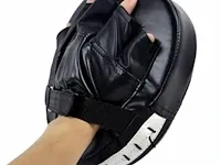 Jawes- boks pad- 1 stuk- zwart- bokspads- pads boksen- pads- afweer stootkussen- handpad- mma- kickbox- boxen- muay- thai- karate- judo- bokskussen- boks pad- kick pad- sporten- professioneel - afbeelding 3 van  5