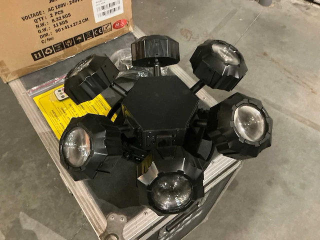 Jbsystems led helicopter led-moving head (2x) - afbeelding 6 van  13
