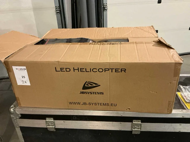 Jbsystems led helicopter led-moving head (2x) - afbeelding 12 van  13