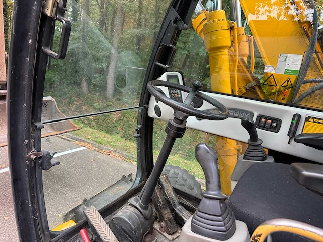 Jcb - 2006 - js 145 w - banden graafmachine - afbeelding 19 van  28