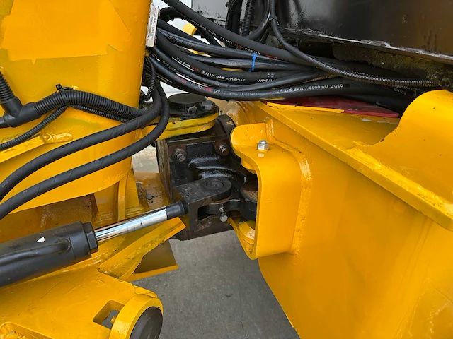 Jcb - 2011 - tm310s - telescopische wiellader - afbeelding 15 van  63