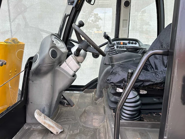 Jcb - 2011 - tm310s - telescopische wiellader - afbeelding 43 van  63
