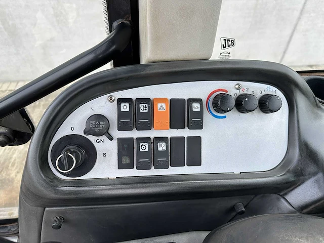 Jcb - 2011 - tm310s - telescopische wiellader - afbeelding 46 van  63