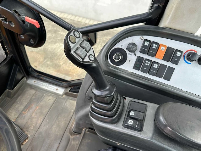 Jcb - 2011 - tm310s - telescopische wiellader - afbeelding 47 van  63