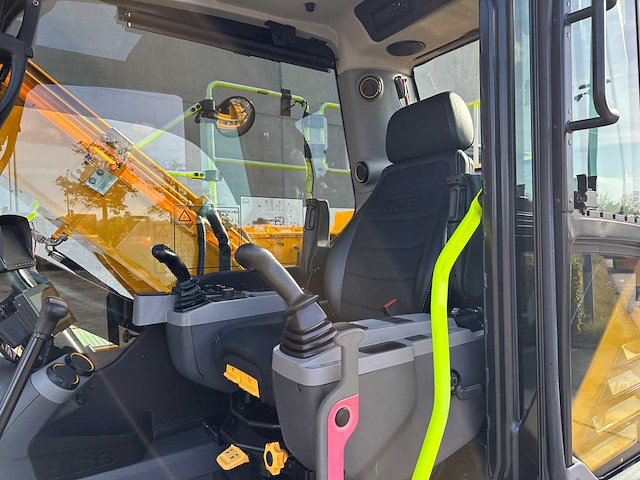 Jcb - 2021 - 150x ht sv - rupsgraafmachine - afbeelding 30 van  47