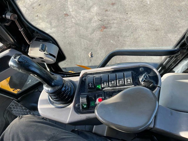 Jcb - 407 zx - shovel - 2004 - afbeelding 46 van  77