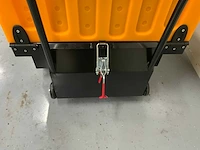 Jcb - b4 - zelfrijdende veegmachine - afbeelding 13 van  17