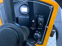 Jcb - b4 - zelfrijdende veegmachine - afbeelding 17 van  17