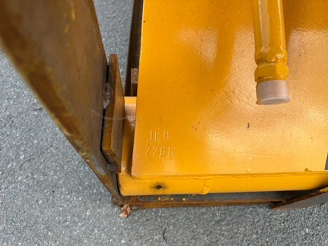 Jcb - js500sc - voorzetapparatuur - long reach - afbeelding 14 van  14