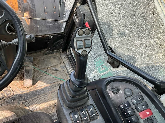 Jcb tm320s agri telescopisch - afbeelding 21 van  37