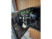 Jcm global - vega 100 - wisselautomaat met jetonsysteem - various dyeing and washing - 2004 - afbeelding 2 van  5