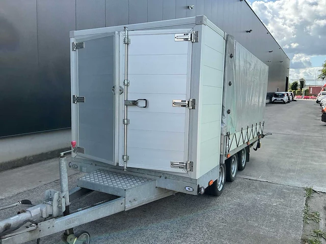 Jcs man350 aanhangwagen met kipfunctie - afbeelding 1 van  12