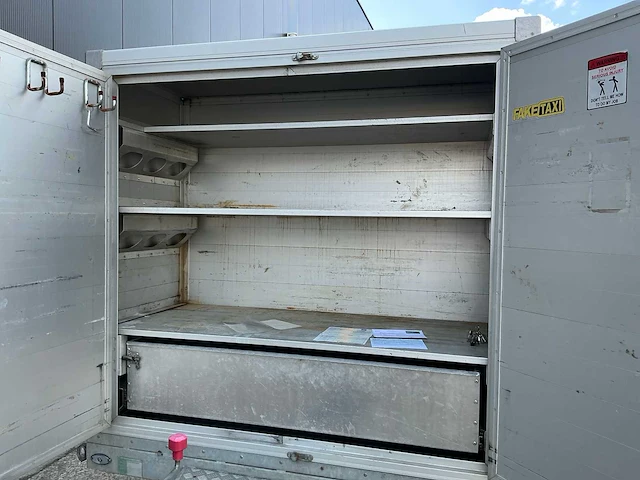 Jcs man350 aanhangwagen met kipfunctie - afbeelding 11 van  12