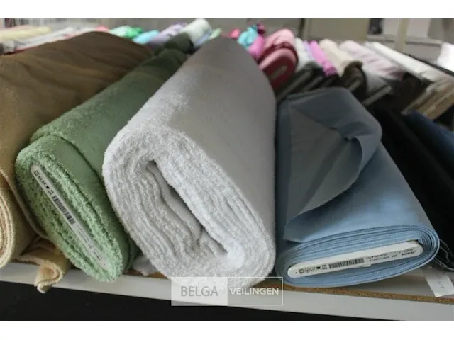 Jeans, badstof, spons stof op rol/houder - afbeelding 3 van  5