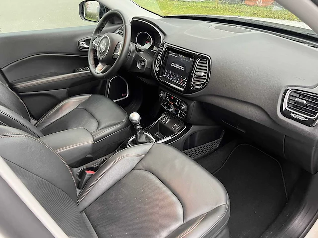 Jeep - 2018 - compass - mjd limited - personenauto - afbeelding 6 van  24