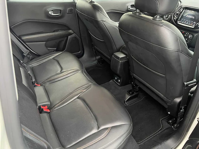 Jeep - 2018 - compass - mjd limited - personenauto - afbeelding 8 van  24