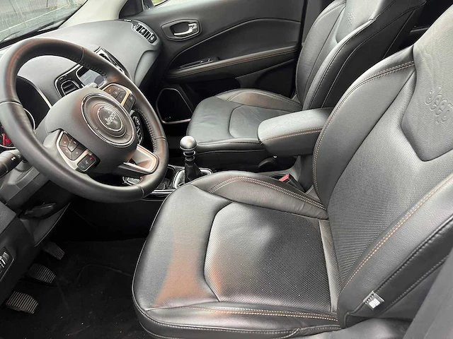 Jeep - 2018 - compass - mjd limited - personenauto - afbeelding 13 van  24