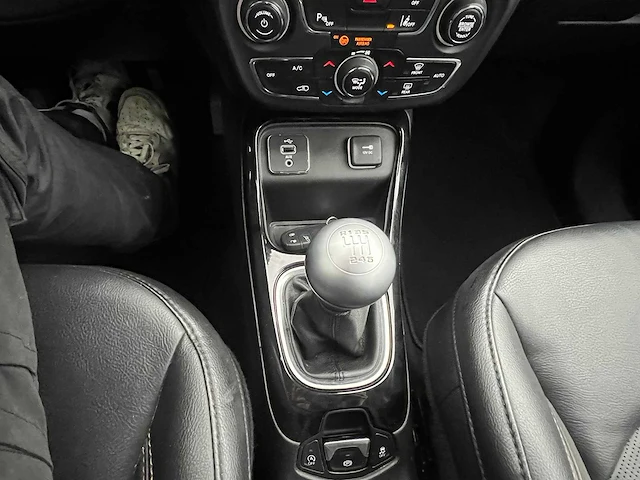 Jeep - 2018 - compass - mjd limited - personenauto - afbeelding 17 van  24