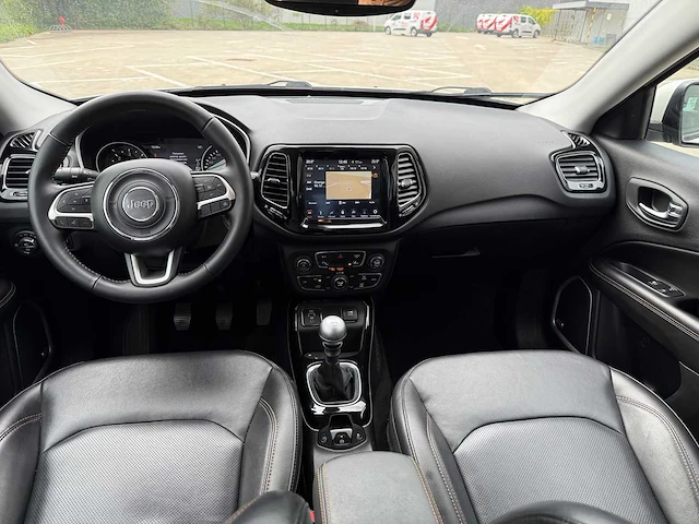 Jeep - 2018 - compass - personenauto - afbeelding 8 van  23