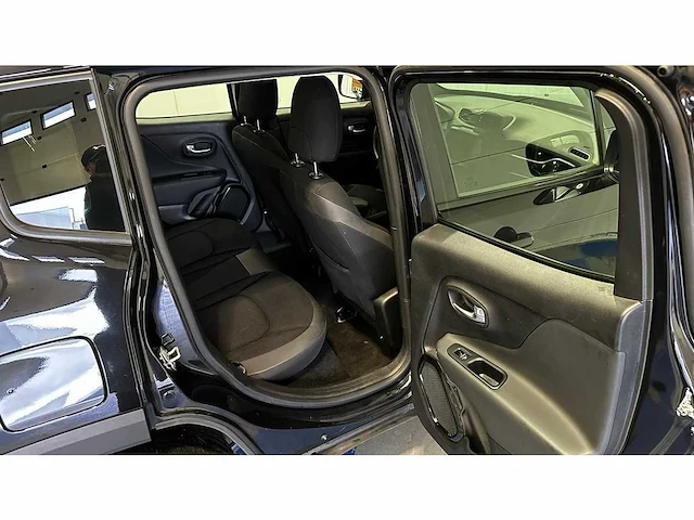 Jeep - 2019 - renegade - personenauto - afbeelding 5 van  41